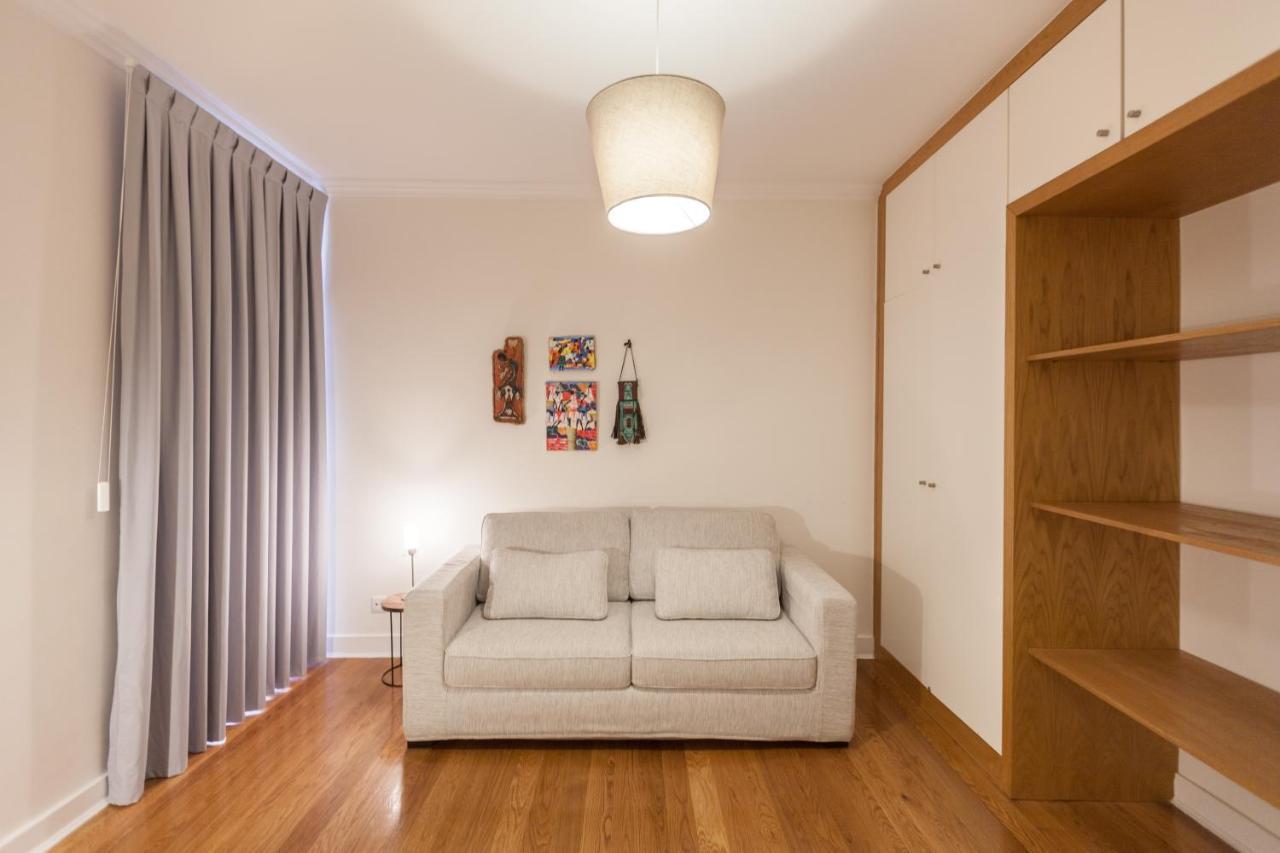 Flh Gulbenkian Fantastic With Balcony Apartment *